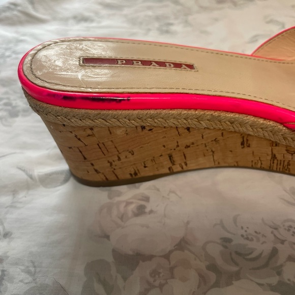 Authentic Prada platform sandals in neon hot pink in patent leather - Picture 11 of 15
